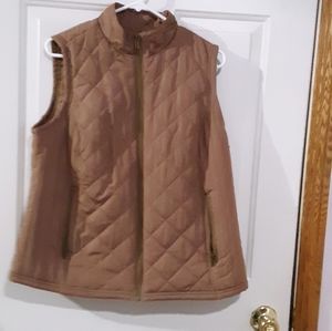 Relativity brown vest. Light weight .1X